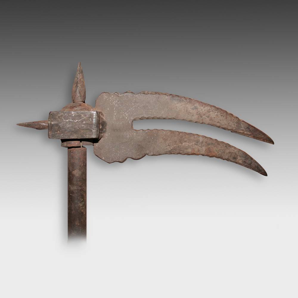 Claw-Blade Axe,  Based