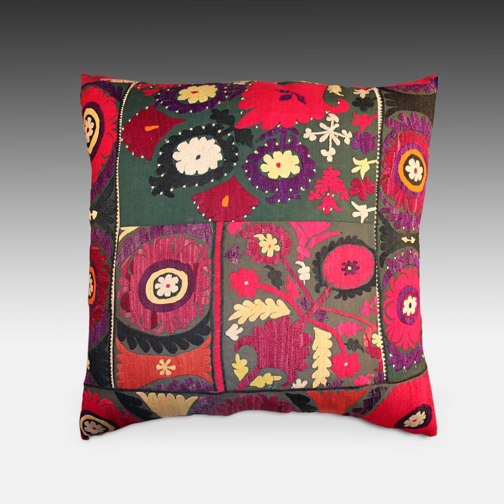 Bugzhoma or Bedding Ornament Pillow