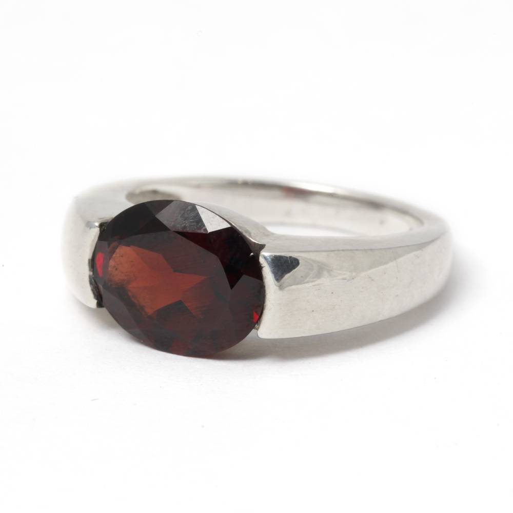 Ring with Oval Gemstone