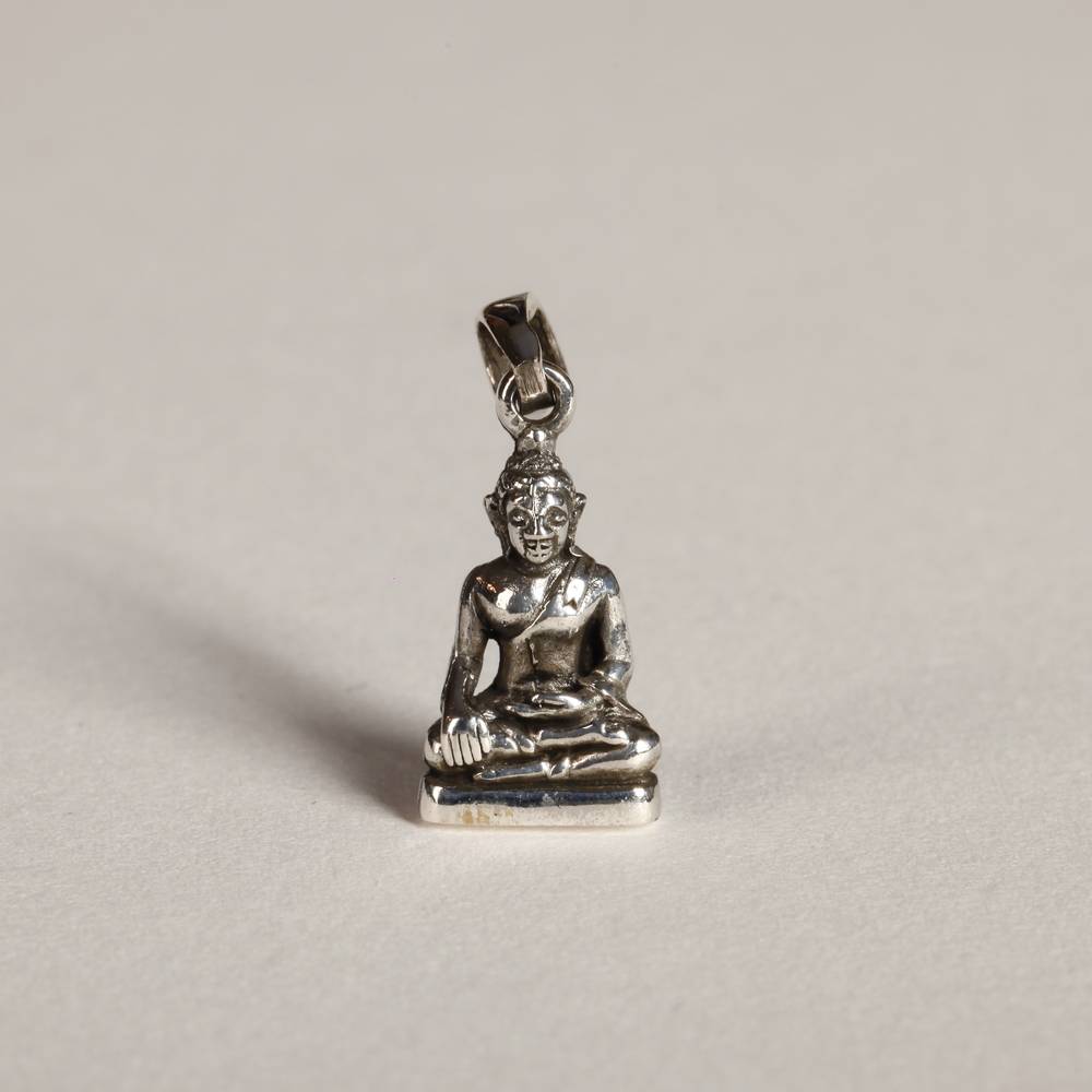 Pendent Depicting Seated Buddha
